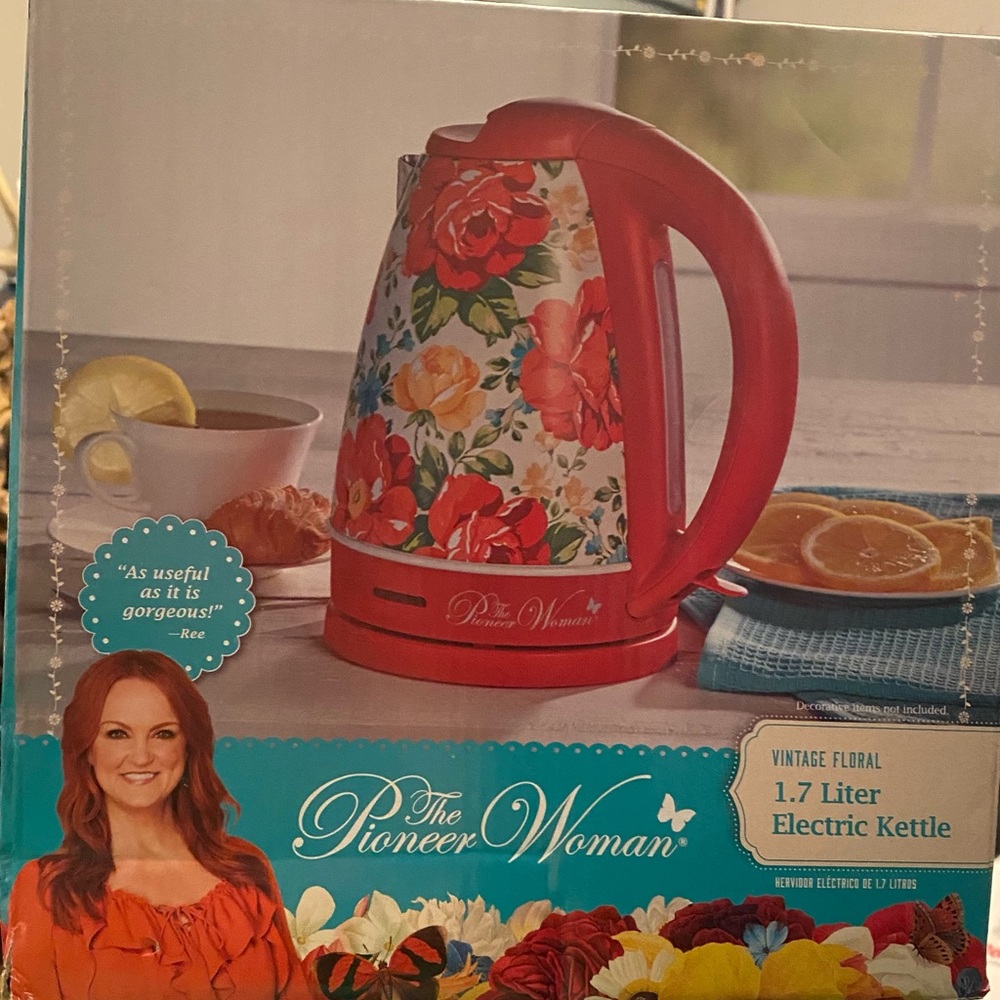 Pioneer Woman Vintage Floral Kettle